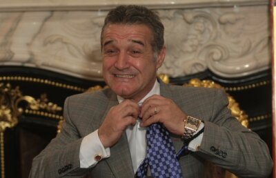 Gigi Becali se pregăteşte de sărbătoare: "Mă-mbăt cînd pleacă Rocha" :D
