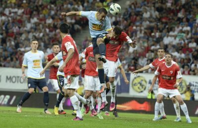 FOTO&VIDEO Aduceţi-le adversari! Roş-albaştrii îi îndepărtează pe "cîini" de Europa League » Dinamo - Steaua 0-2