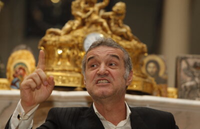Becali s-a supărat pe ţintele Stelei: "Nu mă mai interesează, la Steaua vii în genunchi" :X