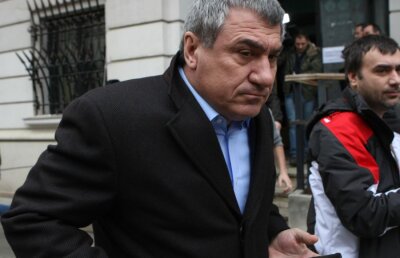 Victor Becali l-a vizitat pe Gigi la Rahova: "Aşa vrea el, să nu vină fetele lui aici"