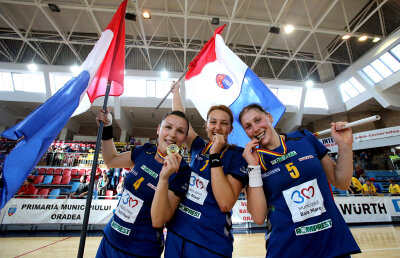 Îşi pierd briliantul » Cea mai bună jucătoare de la HCM Baia Mare va semna cu Oltchim