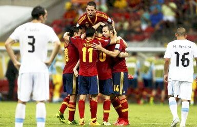 VIDEO Cu Iniesta în mare formă şi Soldado pe val, Spania s-a impus cu 2-1 în faţa celor de la Uruguay