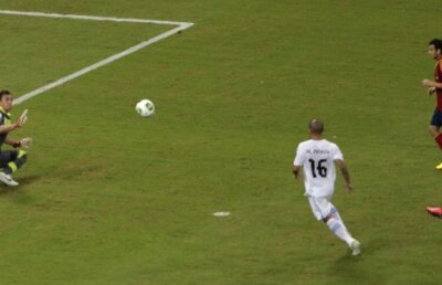 VIDEO Reprezentaţie cu Uruguay: 2-1 » Brazilia se predă în faţa Furiei Roja: ”Scandalos de buni!”