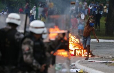 ”Sclavii FIFA!” » Romario acuză: ”Brazilia e condusă de forul mondial”