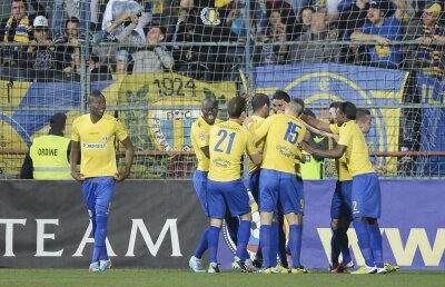 Debut cu egal în Slovenia » Petrolul a remizat, 2-2, cu vicecampioana Croaţiei, Lokomotiva Zagreb