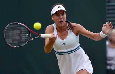 Iarbă prietenoasă » Sorana Cîrstea a depăşit luptînd primul tur la Wimbledon