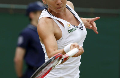 Simona Halep a fost eliminată de la Wimbledon, dar e încurajată de o mare campioană: "Să pună mai puţină presiune pe ea!"