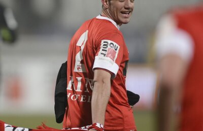 Nica a luat contact cu noua sa echipă: "Am vorbit cu antrenorul şi i-am salutat pe băieţi"