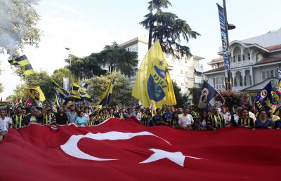 Tunul pe turci! 30 de atleţi ai Semilunei găsiţi dopaţi