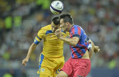 FOTO Supercupa debutanţilor » Steaua şi Petrolul şi-au prezentat achiziţiile verii