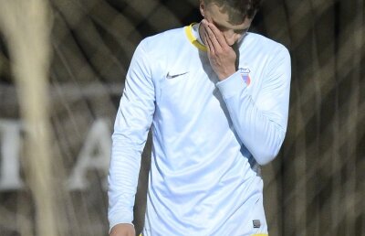 Exclusiv print » Chiricheş, în pericol! Pe fundaşul Stelei îl paşte "Sindromul Cursaru" :S