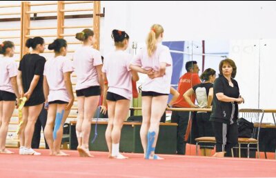 Apare sala » Belu şi Bitang mai au de aşteptat minimum 8 luni pînă cînd se pot muta cu lotul olimpic feminin de gimnastică în Bucureşti