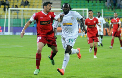 Genunchiul îl ţine în ”haită” » Accidentarea lui Luchin blochează un eventual transfer