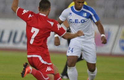 VIDEO şi FOTO Remiză fragilă » Oltenii s-au temut de forţa lui Hapoel şi au obţinut doar un egal, 1-1