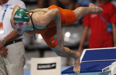 Vedeta adolescentă » Ruta Meilutyte, 16 ani, recordmană mondială ieri la 50 m bras, se antrenează la Plymouth, dar spune că va reprezenta întotdeauna Lituania