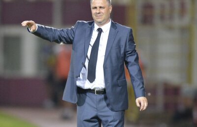 UPDATE RADIO GSP Oficialii Vasluiului îl fac praf pe Şumudică: "A primit telefon pentru două schimbări cu Steaua"