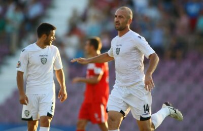 VIDEO ACS Poli continuă marşul » Bănăţenii au învins Săgeata cu 2-1