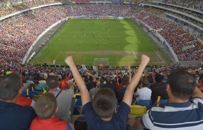 Finanţare şi cu ajutorul fanilor » Steaua continuă să aibă încasări mari din bilete!