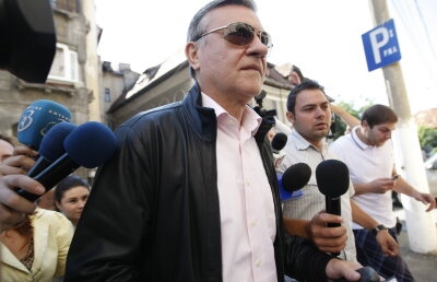 Andrei Vochin despre deciziile conducătorilor fotbalului românesc » Mizele noastre (penibile) şi mizele lor (realiste)