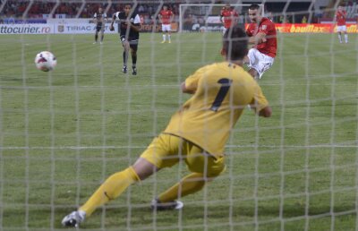 VIDEO Au turbat "cîinii" » Dinamo a reuşit scorul sezonului în meciul cu U Cluj, scor 6-0