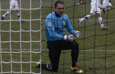 Unul dintre portarii apreciaţi ai startului de sezon, Traian Marc, între Dinamo şi FC Vaslui