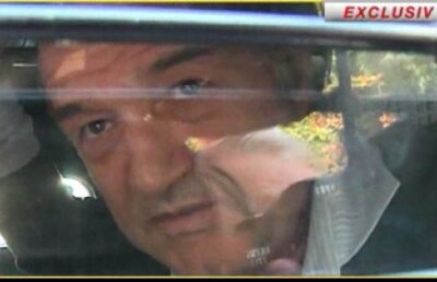 UPDATE Gigi Becali a plîns în duba Jandarmeriei » Recursul la decizia de suplimentare a pedepsei s-a amînat!