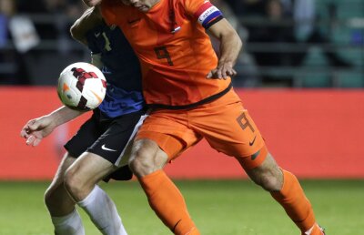 VIDEO Salvaţi de arbitru! » Olanda a scos o remiză cu Estonia după ce a înscris în prelungiri din penalty