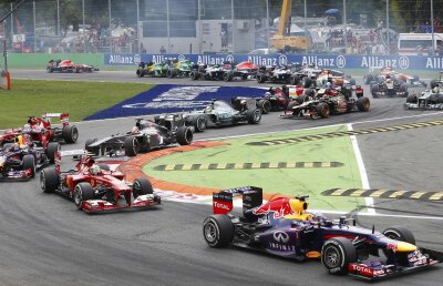 Cine-l mai opreşte pe Vettel? » Pilotul german s-a impus şi la Monza, fieful lui Ferrari şi Alonso