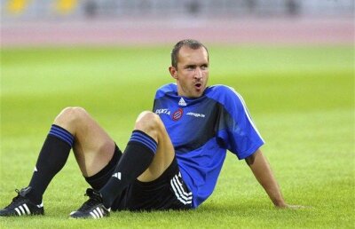 S-a aruncat pe geam! » Slovacii în şoc înaintea derbyului cu Bosnia: un fost internaţional s-a sinucis la 38 de ani