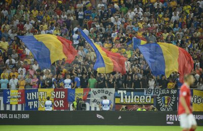 GALERIE FOTO Atmosferă senzaţională la România - Turcia » Aproape 45.000 de spectatori au fost prezenţi pe Naţional Arena