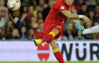 VIDEO Bale îi face concurenţă lui Cristiano Ronaldo » Şut superb din lovitură liberă pentru Ţara Galilor