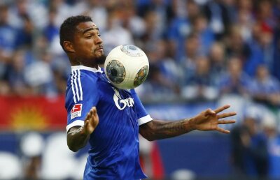 VIDEO Schalke merge ceas înaintea confruntării cu Steaua » Boateng a început să funcţioneze