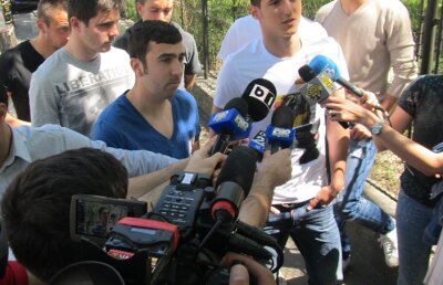 Exclusiv » Dacian Varga l-a bătut măr pe Vasile Şiman, după ce l-a tras în afara curţii FRF!