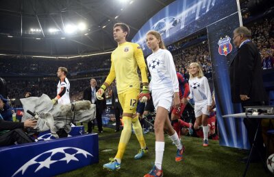 FOTO Instantaneele meciului » Steaua a jucat pe un stadion fabulos, într-o atmosferă de 5 stele