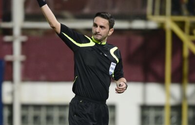 VIDEO Vaslui, dezavantajată! Colţescu a eliminat uşor doi jucători şi n-a acordat un penalty gazdelor