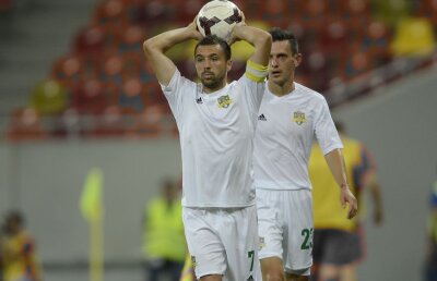 Porumboiu plănuia să dea Vasluiul pe mîna lui Sînmărtean, dar meciul cu Steaua l-a pus pe gînduri: "Se face de rîs"