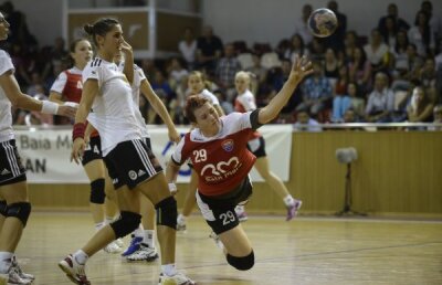 Băimărencele îşi fac curaj înainte de înfruntarea cu Gyor, campioana Europei: "Au tot două mîini şi două picioare!"