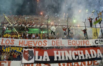 VIDEO şi FOTO Numai în Argentina! Imagini fabuloase: 40.000 de fani au venit să încurajeze liderul la antrenament!