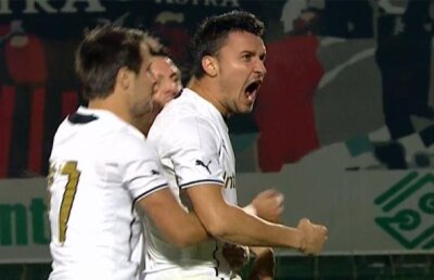 VIDEO Gol fabulos al lui Budescu! A înscris de la mijlocul terenului, în secunda 15!