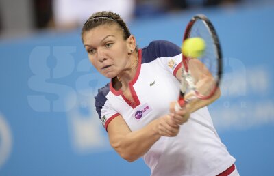 FOTO Halep continuă drumul în Tournament of Champions » Românca a învins-o şi pe Cornet şi e în semifinale!