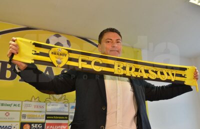 FOTO Ilie Stan a fost prezentat oficial la FC Braşov: "Am un lot valoros, trebuie să depăşim perioada mai dificilă"