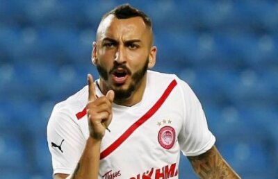 Să rîdem înainte de baraj » Vedetele grecilor, ironizate: "Îşi sperie adversarul prin înfăţişare, nu prin joc" :D