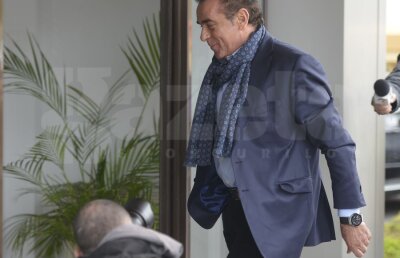 Faza zilei » Patronul care n-a avut încredere în subaltern şi-a venit să voteze în persoană!