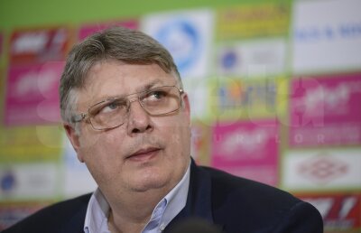 Ioan Niculae l-a votat pe Iorgulescu şi recunoaşte: "Politicul l-a schimbat pe Dumitru Dragomir!" » Ce vor patronii de la Ponta