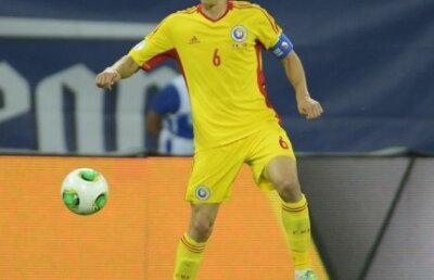 După Marius Niculae, şi Vlad Chiricheş îl critică pe Adrian Mutu: "Este frustrat" » Revine mîine pe gazon: "Mă simt bine cu masca"