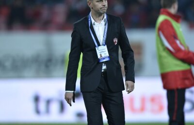 Stoican aşteaptă revenirea playmakerului: "Am mare nevoie de el, îţi dă linişte cu mingea la picior"