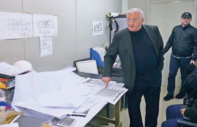 Răsfoieşte online Gazeta Digitală » Dragomir dă cărţile pe faţă în Gazetă: "În momentul ăla mi-am dat seama că mă curăţă!"