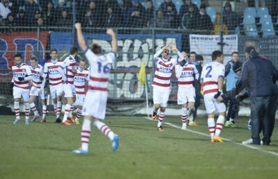 VIDEO Primul succes pentru Lienen în Liga 1 » Oţelul - Corona 2-1