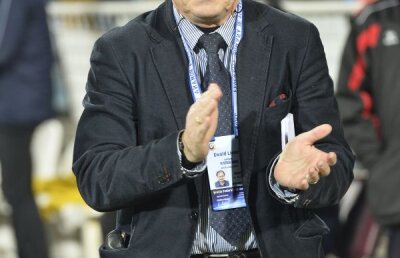 VIDEO Herr Inspiraţie » Lienen a obţinut prima victorie la Oţelul, 2-1 cu Corona, mizînd pe un jucător aflat la primul meci în 2013