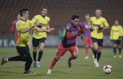 VIDEO+FOTO Aer curat în plămîni » Steaua şi-a găsit medicamentul, iar golurile marcate Ceahlăului, 2-0, au revigorat echipa